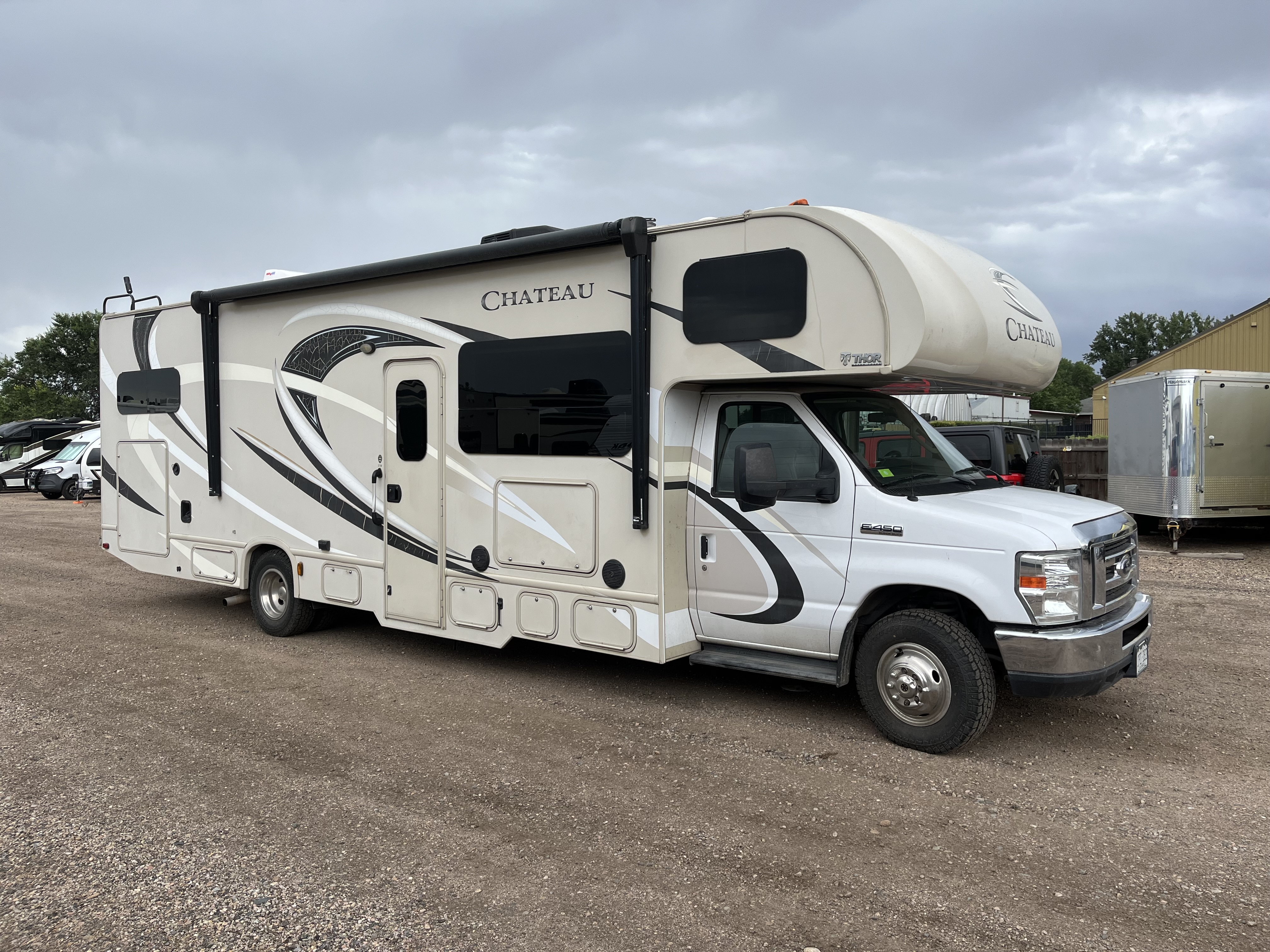 2017 Thor Motor Coach CHATEAU 31W RV