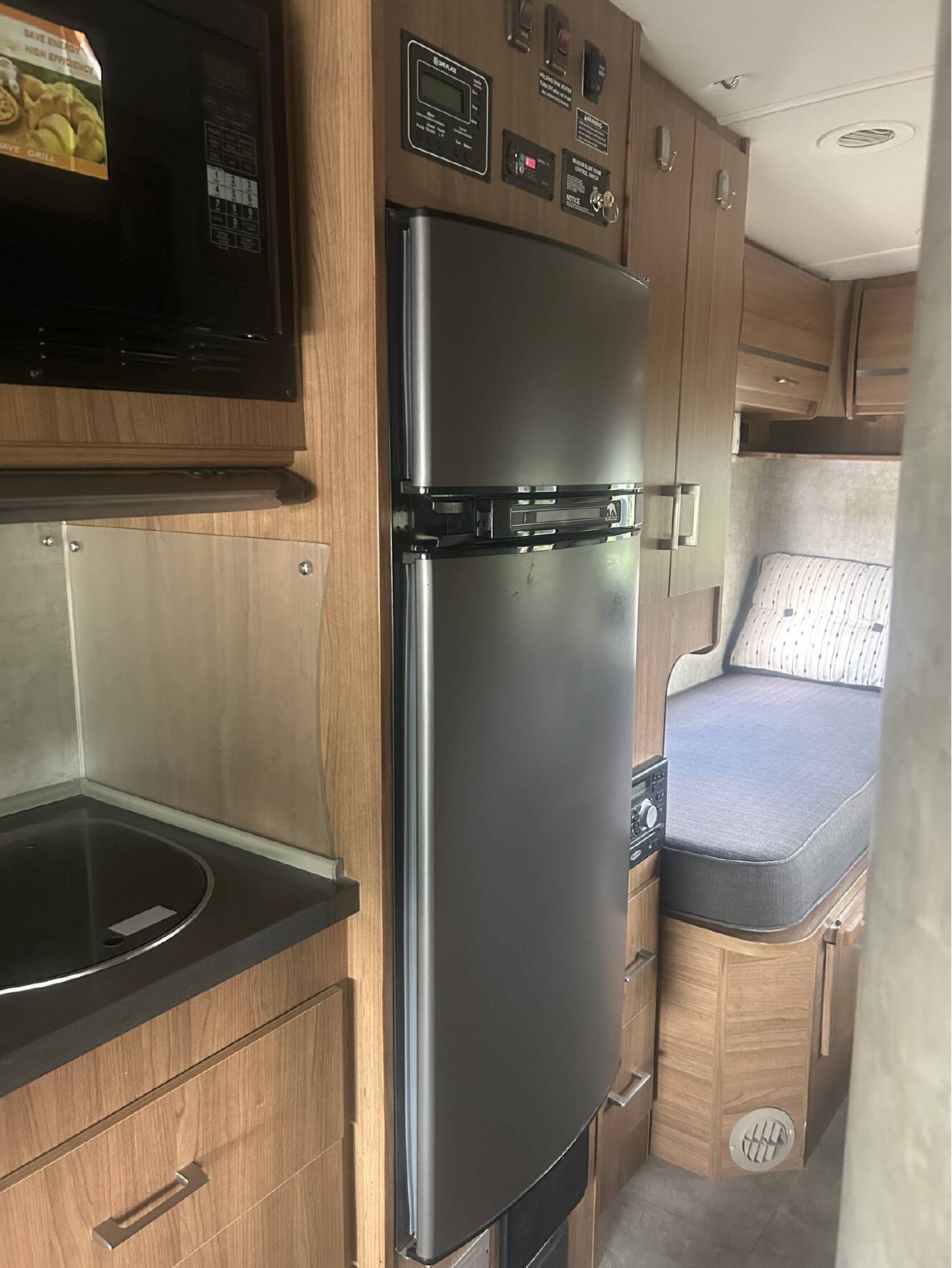 A photo of this 2014 Winnebago ITASCA NAVION 24V