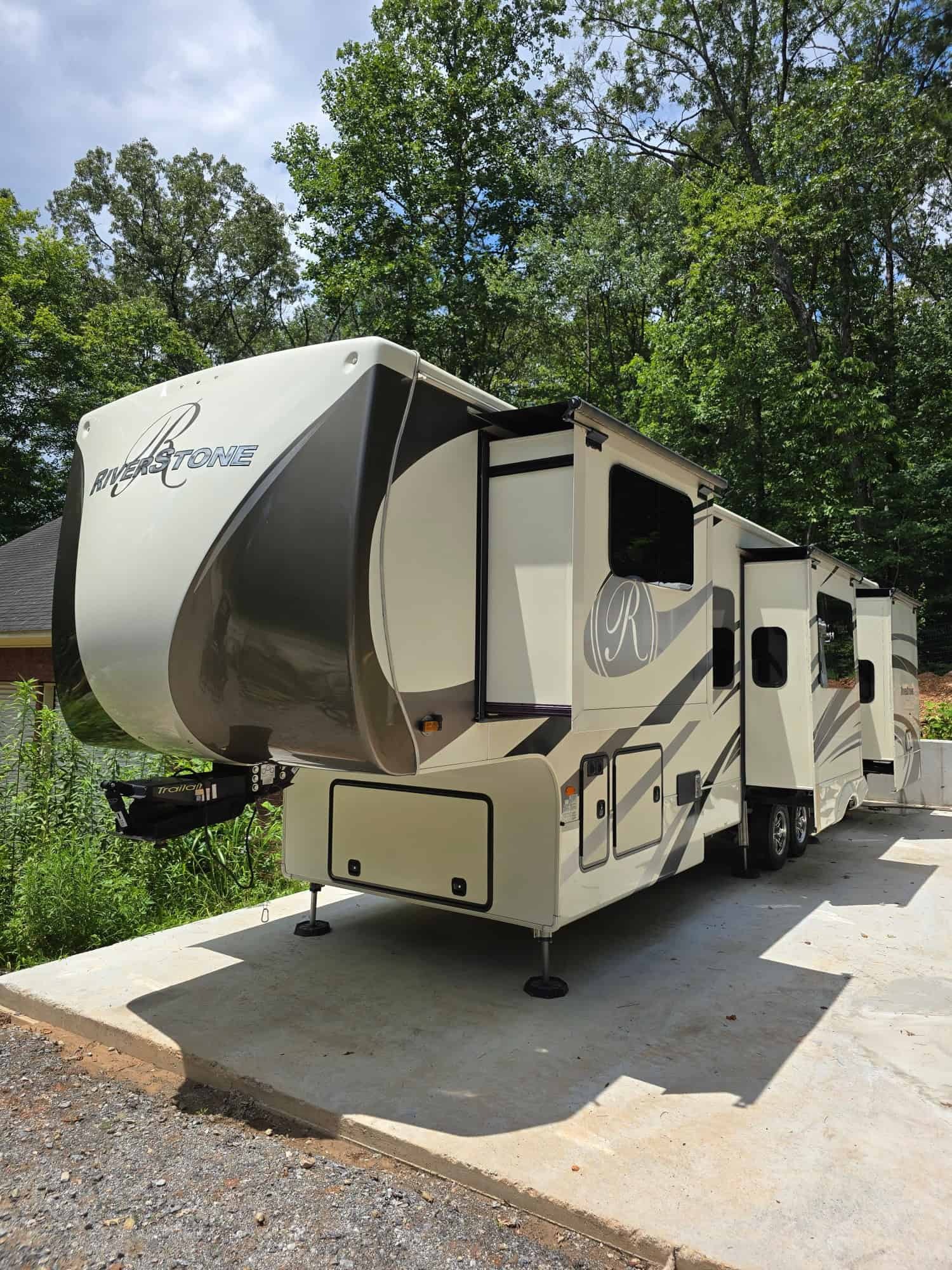 2018 Forest River RIVERSTONE 39FK RV
