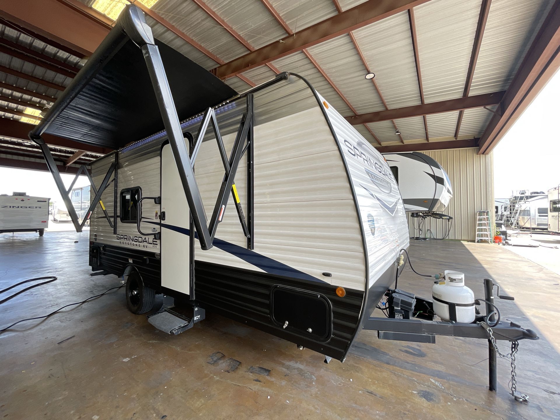 2024 Keystone Springdale Mini 1700FQ in mesquite TX