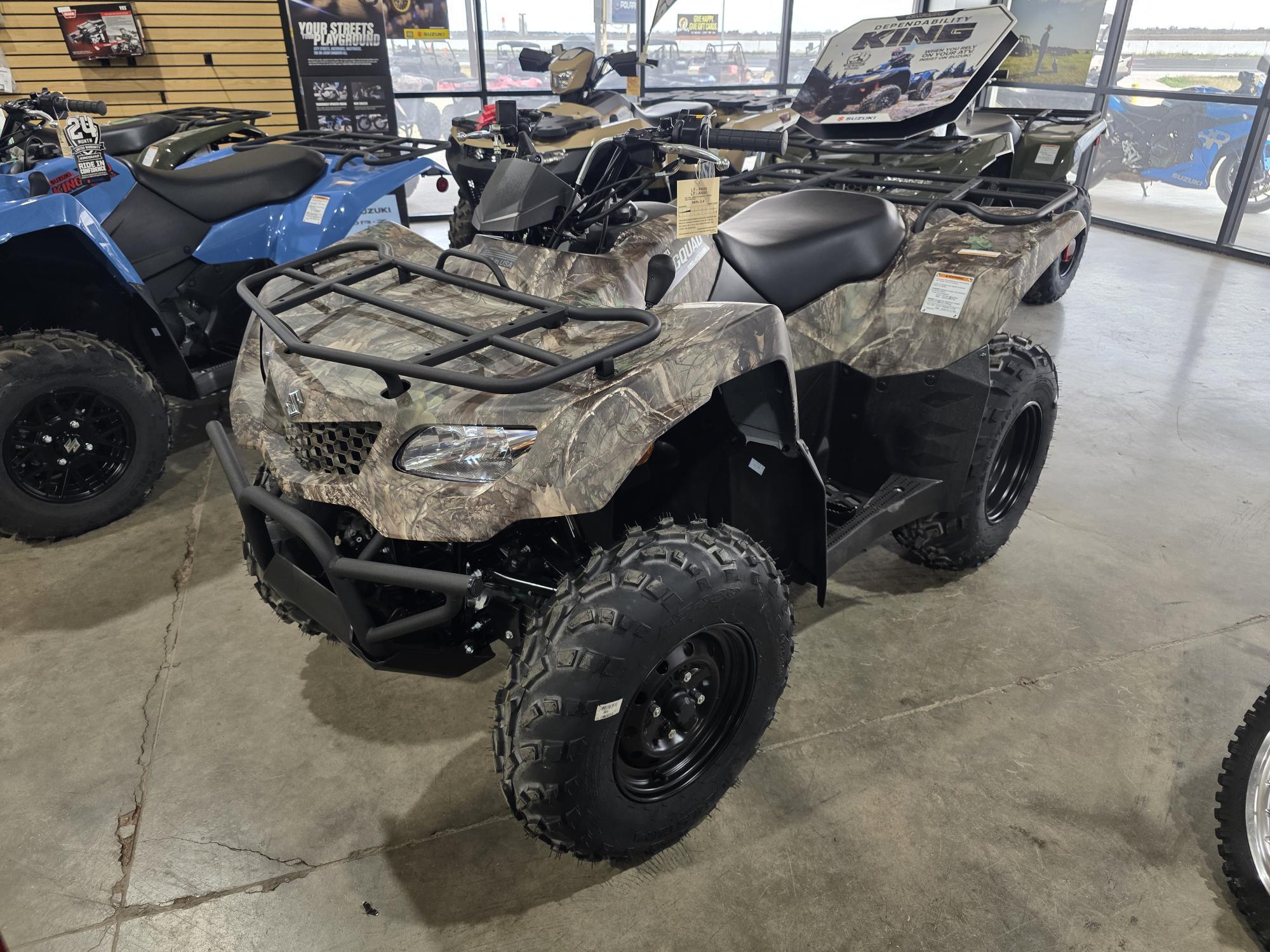 2025 Suzuki KingQuad 400 ASi Camo in el campo TX