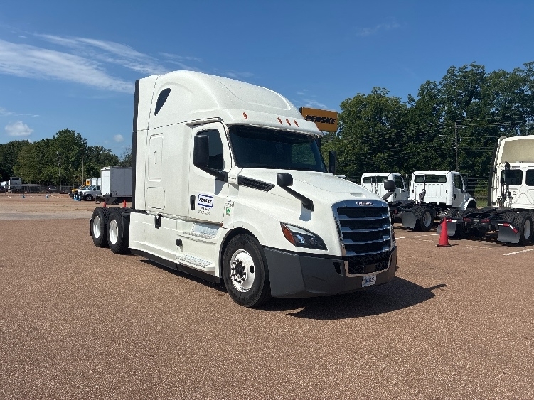 2020 FREIGHTLINER CASCADIA 126 in Jackson, MS