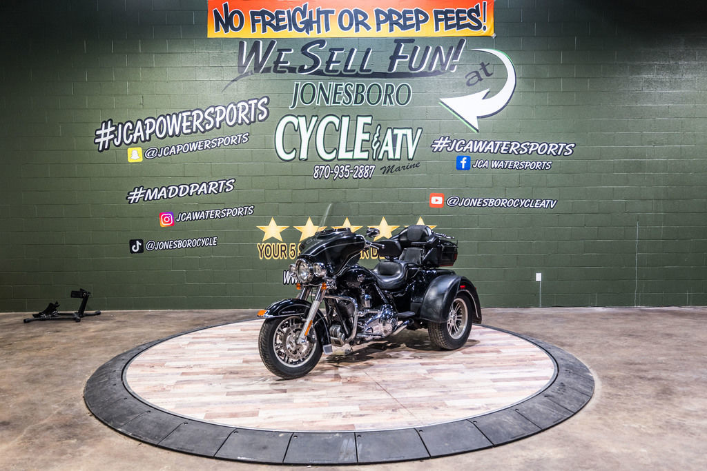 2013 Harley-Davidson Touring FLHTCUSE8 - CVO Ultra Classic Electra Glide 110 CVO ULTRA CLASSIC in Jonesboro, AR