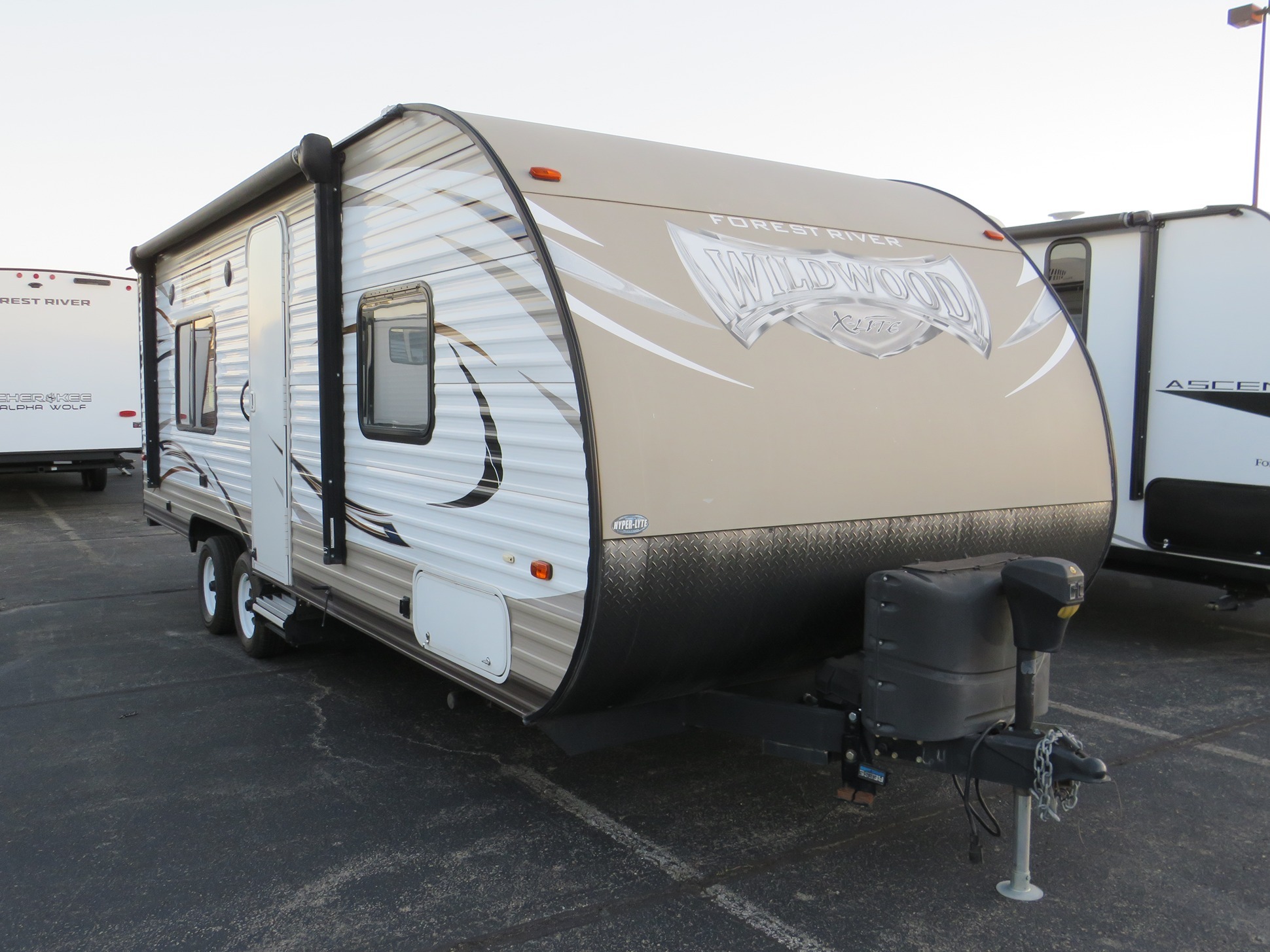 2017 Forest River WILDWOOD X-LITE 241QBXL RV