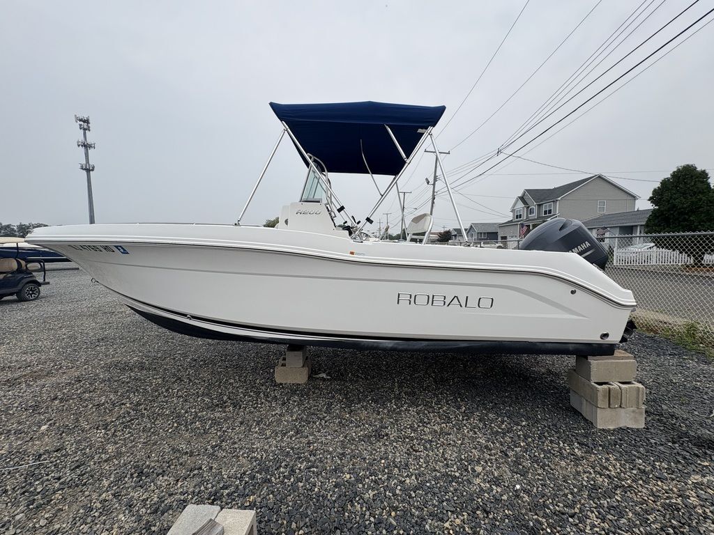 2012 Yamaha Robalo in toms river NJ