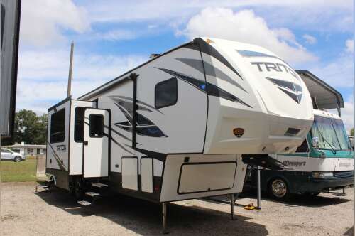 2019 Dutchmen Voltage Triton 3551 in high springs FL