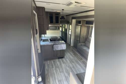 2022 Alliance Rv Valor 40V13 in high springs FL