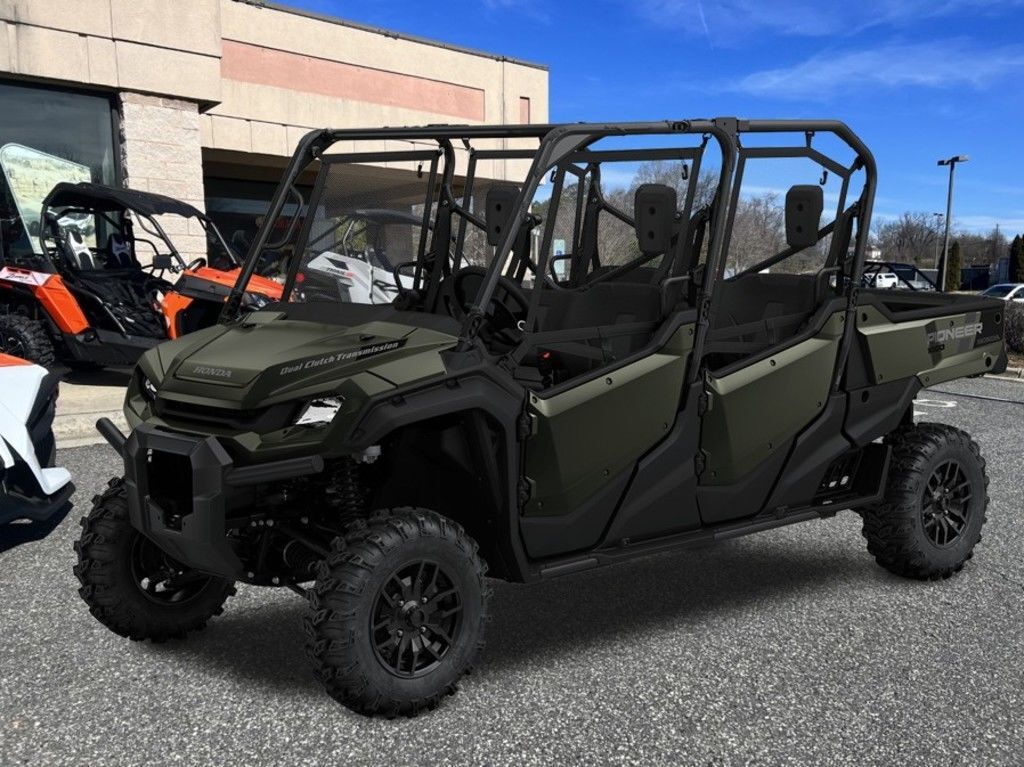 2025 Honda Pioneer 1000-6 Deluxe Crew in lowell NC