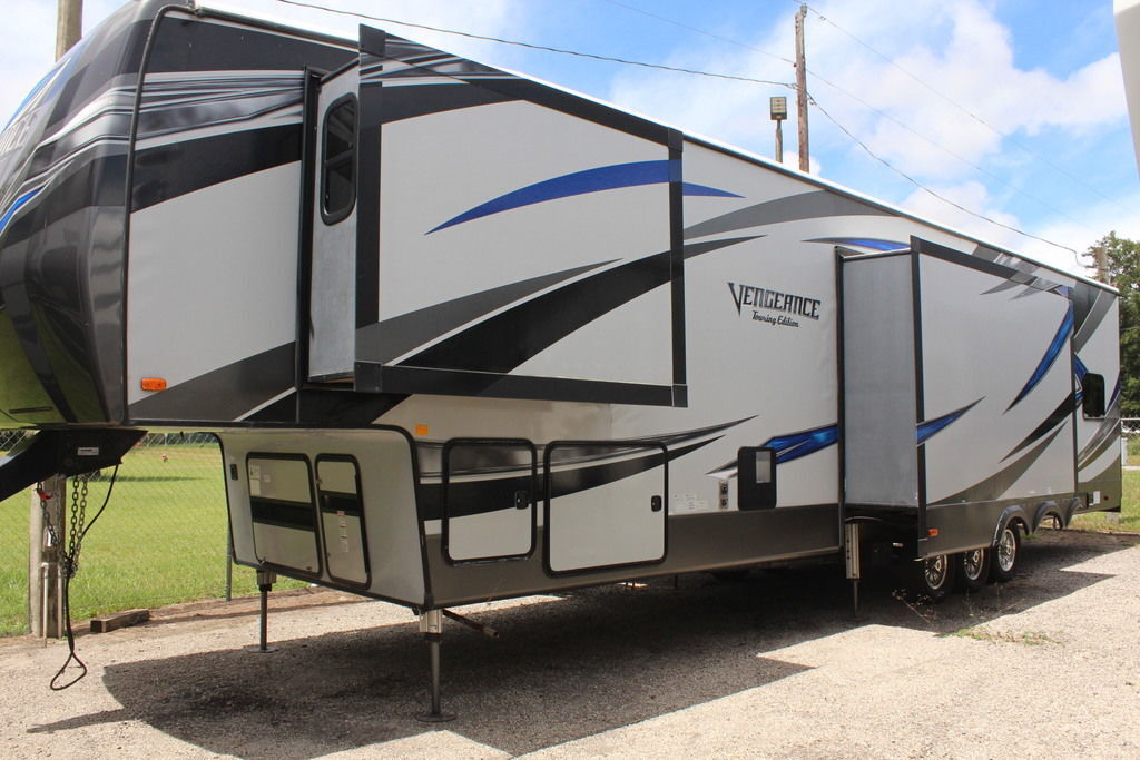 2016 Forest River Vengeance Touring Edition 39R12 in high springs FL