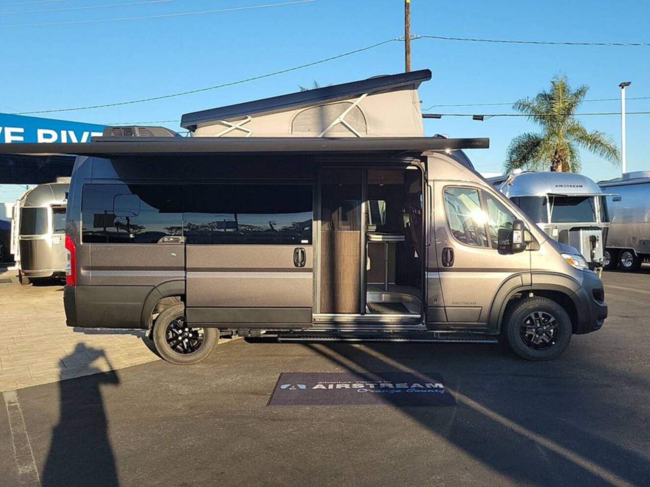 A photo of this 2026 Airstream Rangeline 21 Pop Top