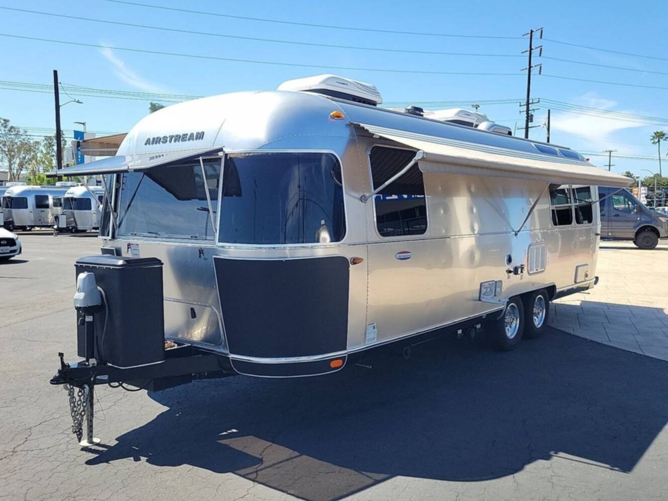 A photo of this 2018 Airstream International Serenity 27FB Queen