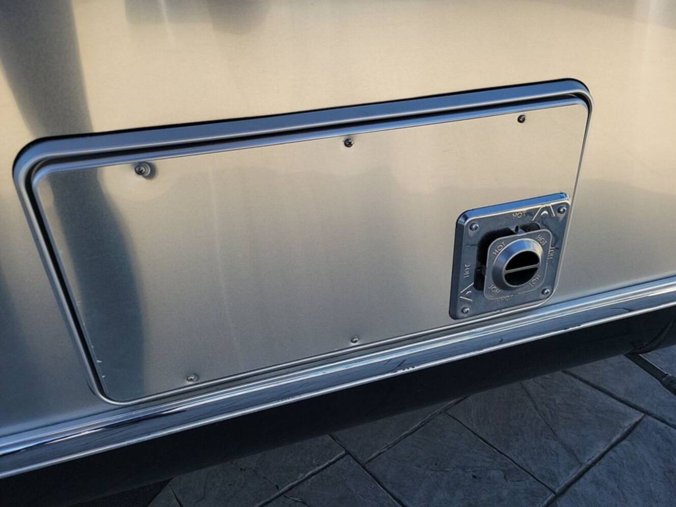 A photo of this 2018 Airstream International Serenity 27FB Queen