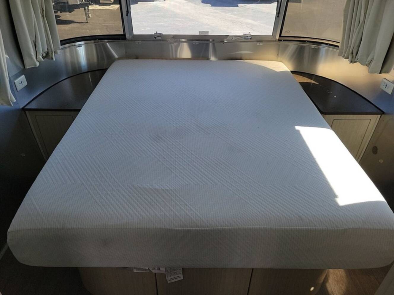 A photo of this 2018 Airstream International Serenity 27FB Queen
