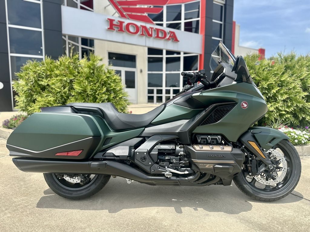 2024 Honda® Gold Wing Automatic DCT 1800 AUTOMATIC DCT in Dallas, TX