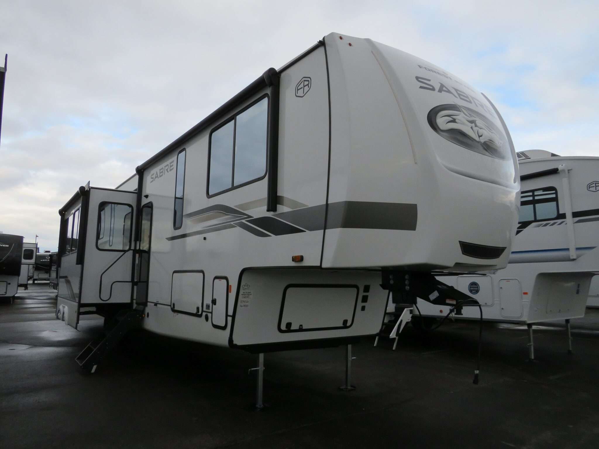 2026 Forest River CHEROKEE SABRE 36DBB in jeffersonville OH