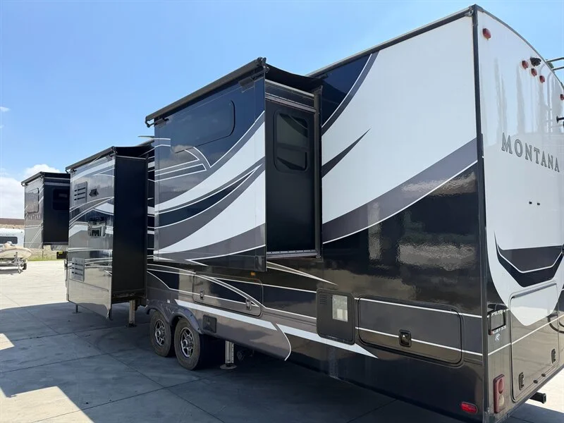 2020 Keystone Montana 3760FL