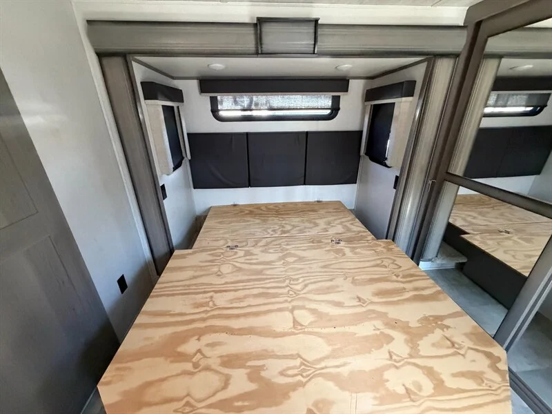 2020 Keystone Montana 3760FL