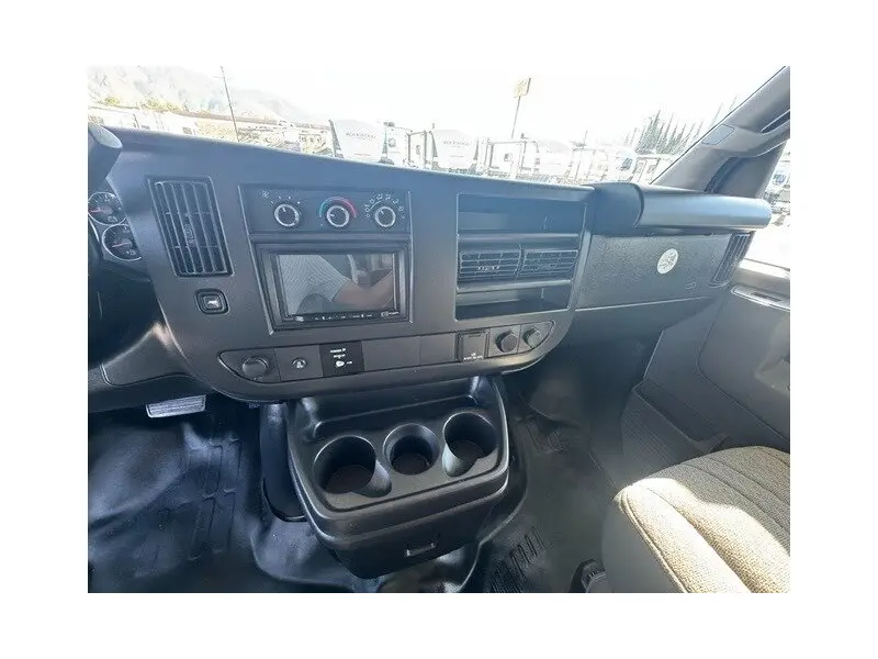 2025 THOR MOTOR COACH EDDIE BAUER 22EB