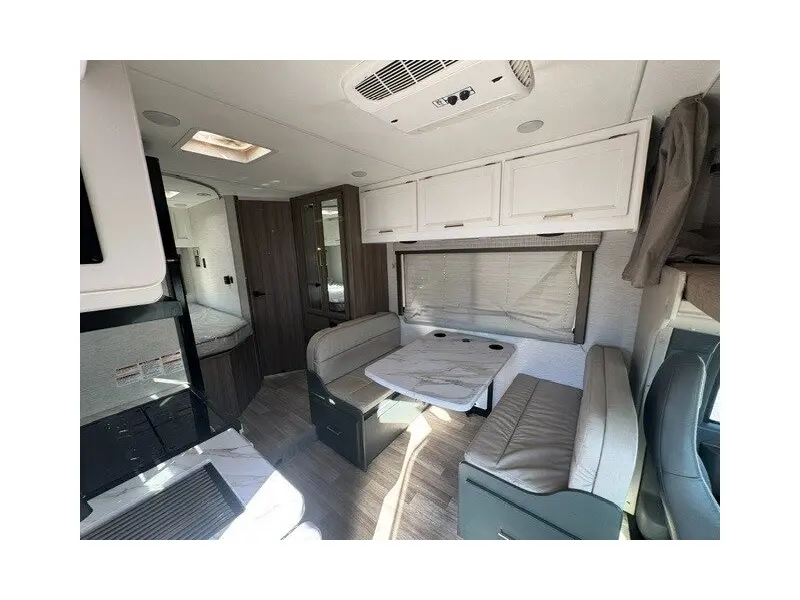 2025 THOR MOTOR COACH EDDIE BAUER 22EB