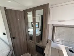 2025 THOR MOTOR COACH EDDIE BAUER 22EB