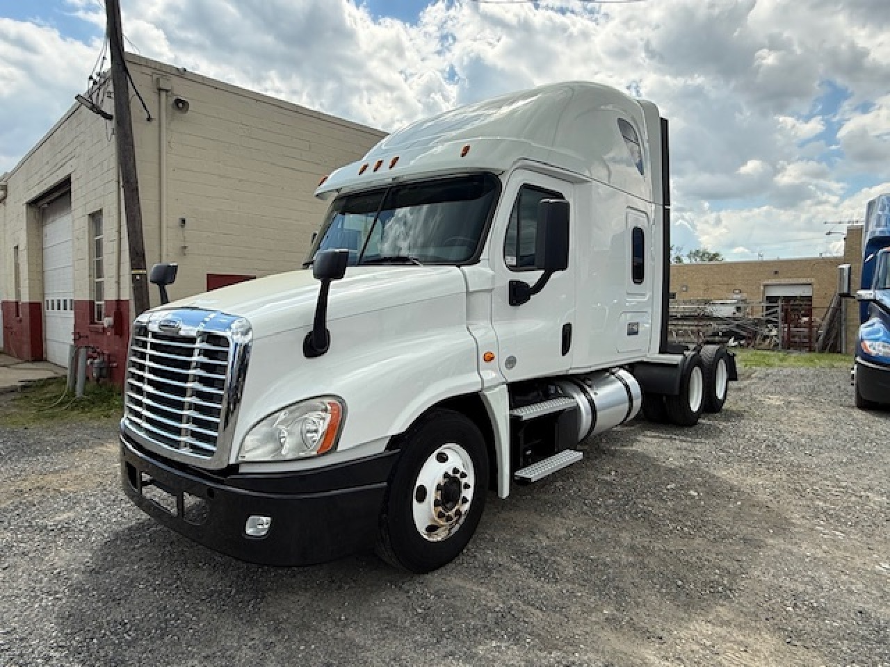2020 FREIGHTLINER CASCADIA 125 in Pennsauken, NJ