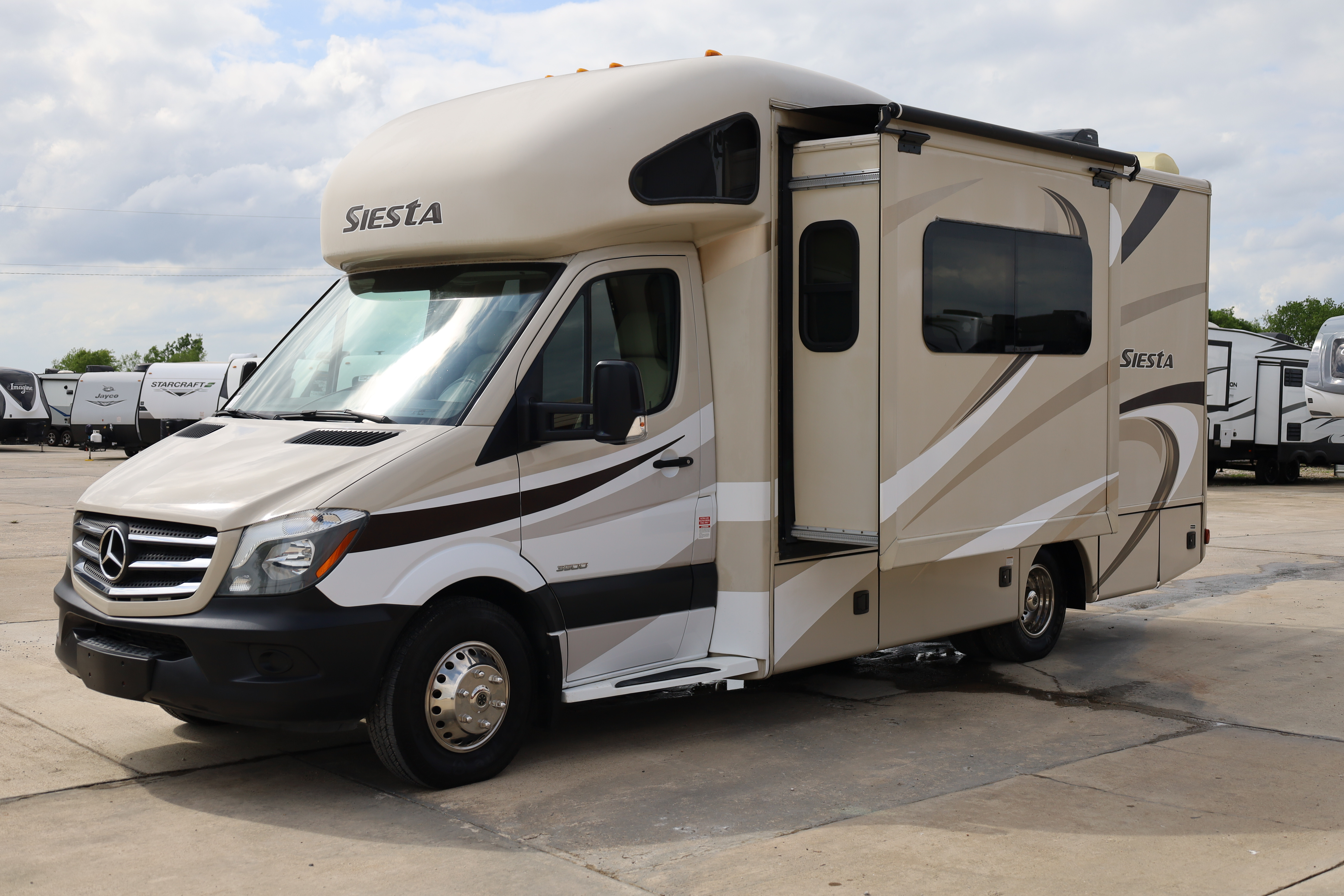 2015 Thor Motor Coach Siesta Sprinter 24ST in royse city TX