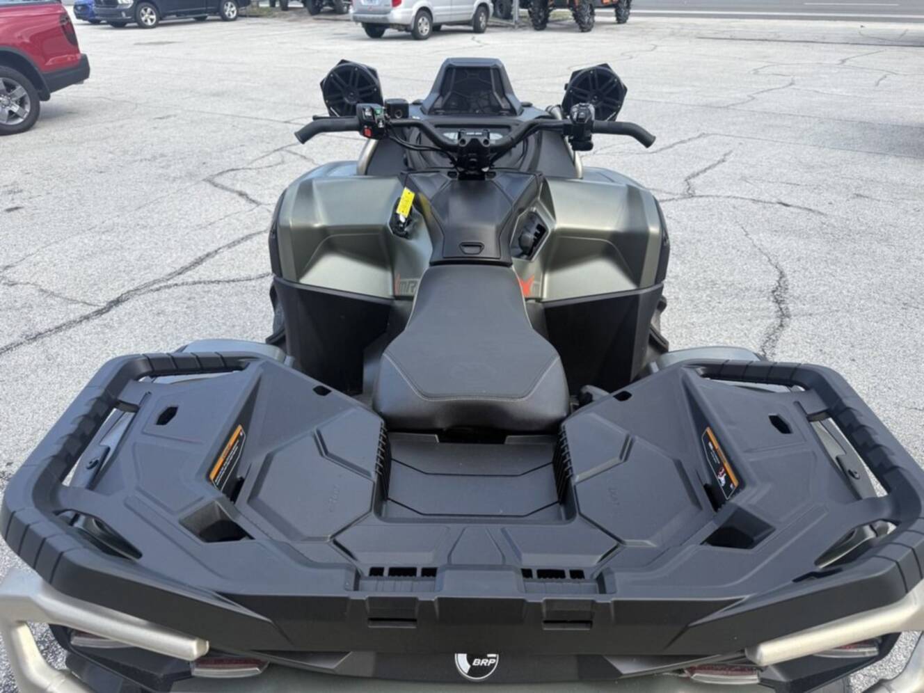 A photo of this 2026 Can-Am Outlander X mr 1000R Granite Grey