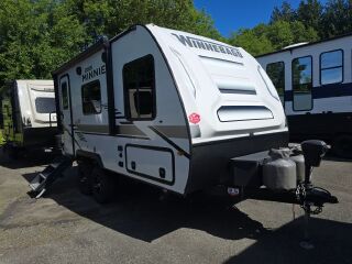 2022 WINNEBAGO MICRO MINNIE 1708FB