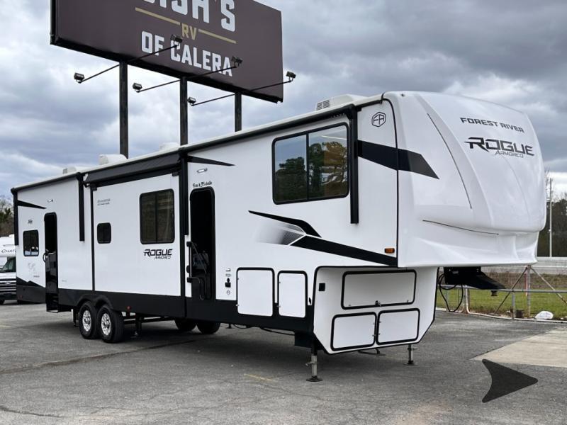 2025 Forest River Rv Vengeance Rogue Armored 391T145 in calera AL