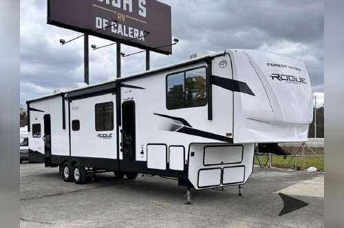2025 Forest River Rv Vengeance Rogue Armored 391T145 in calera AL