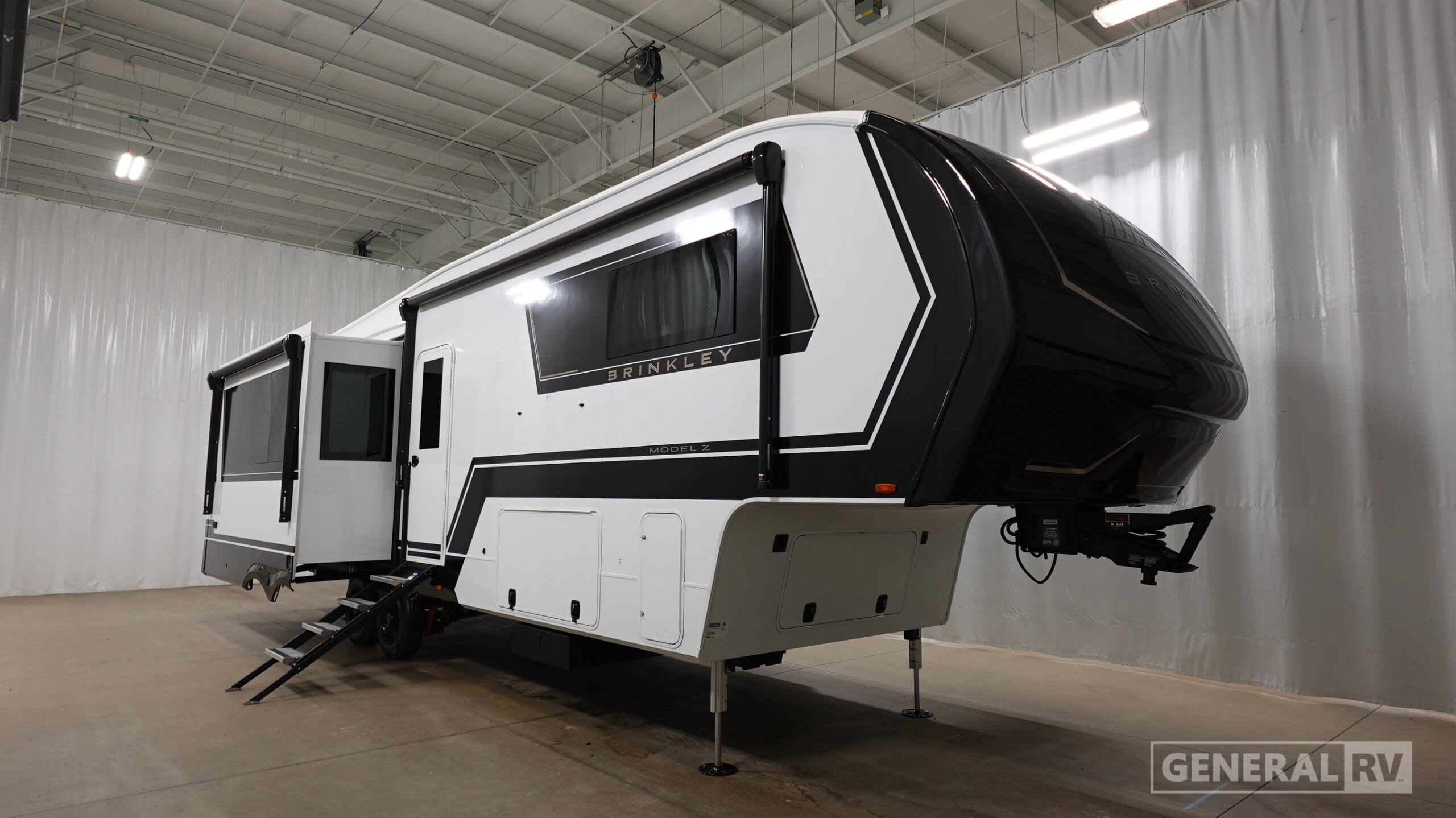 2027 Brinkley MODEL Z 3200 in dover FL