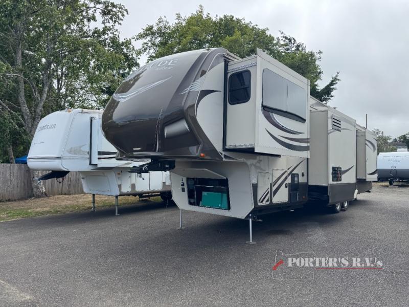 2016 Grand Design Solitude 379FL in coos bay OR