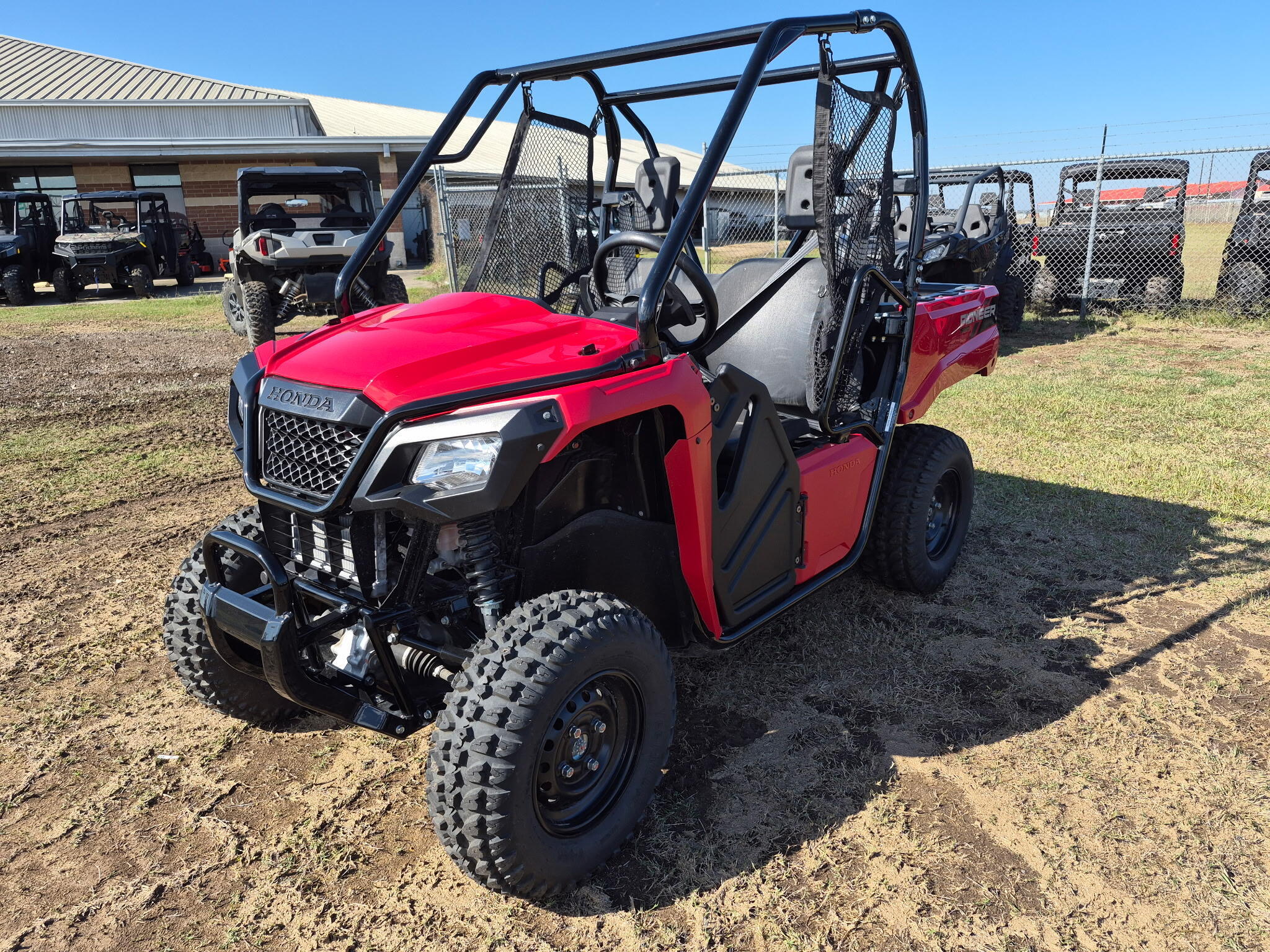 2025 Honda Pioneer 520 BASE in el campo TX