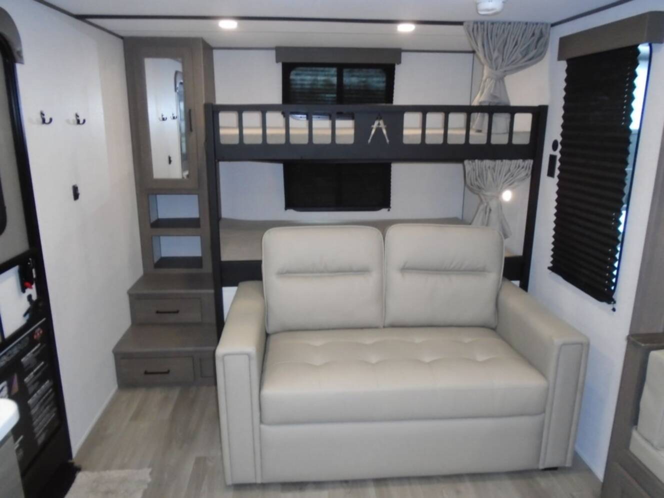 A photo of this 2026 Grand Design Transcend 265BHT