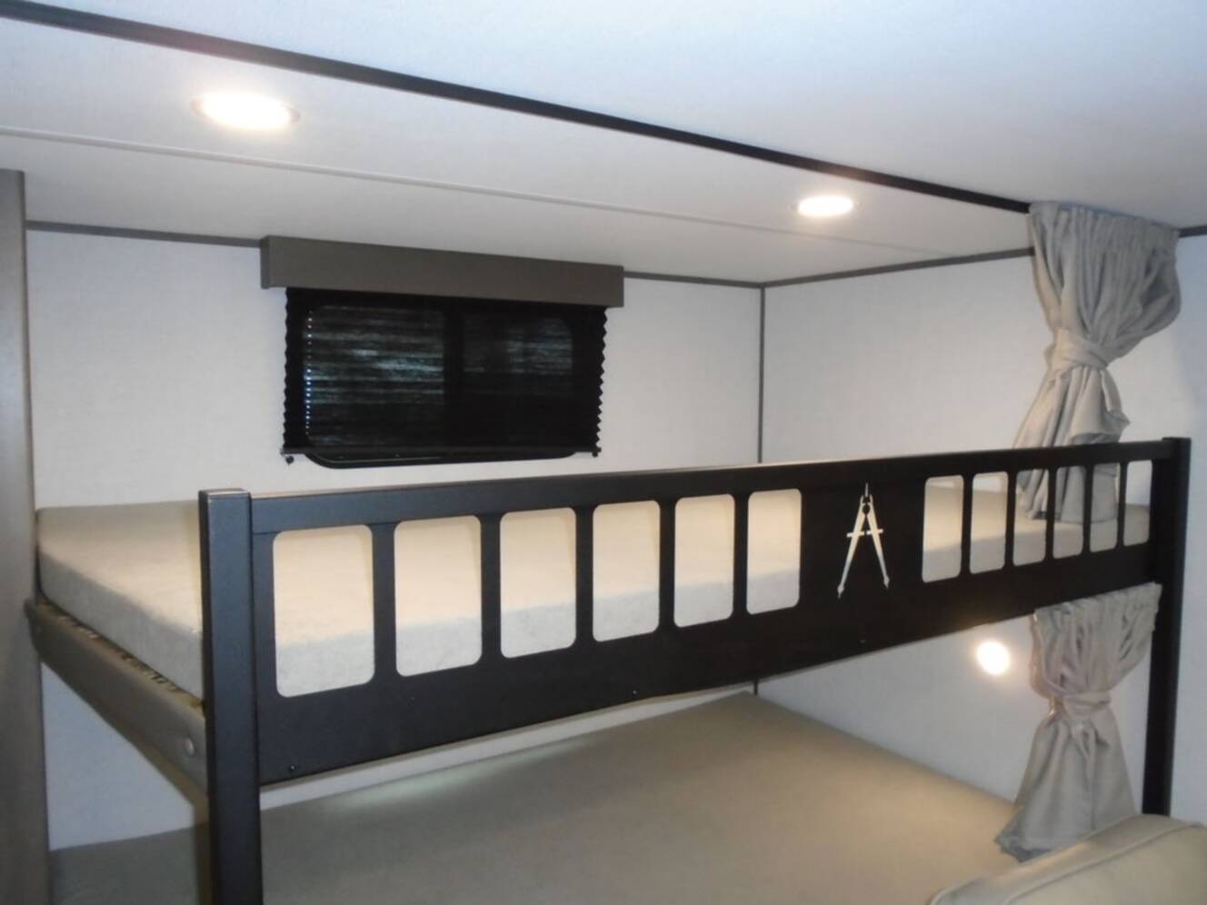 A photo of this 2026 Grand Design Transcend 265BHT