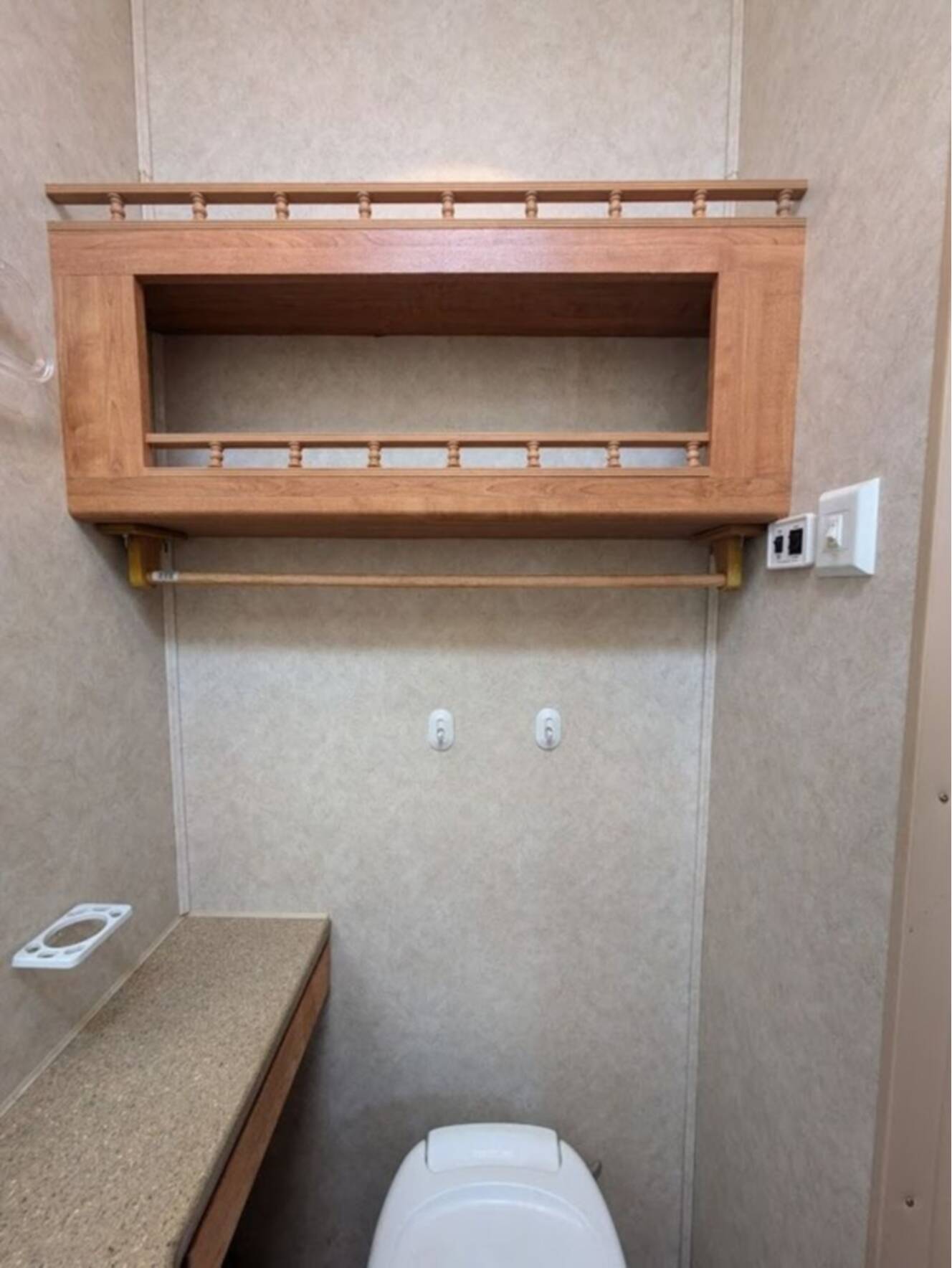 A photo of this 2006 Forest River Rockwood 8240SS