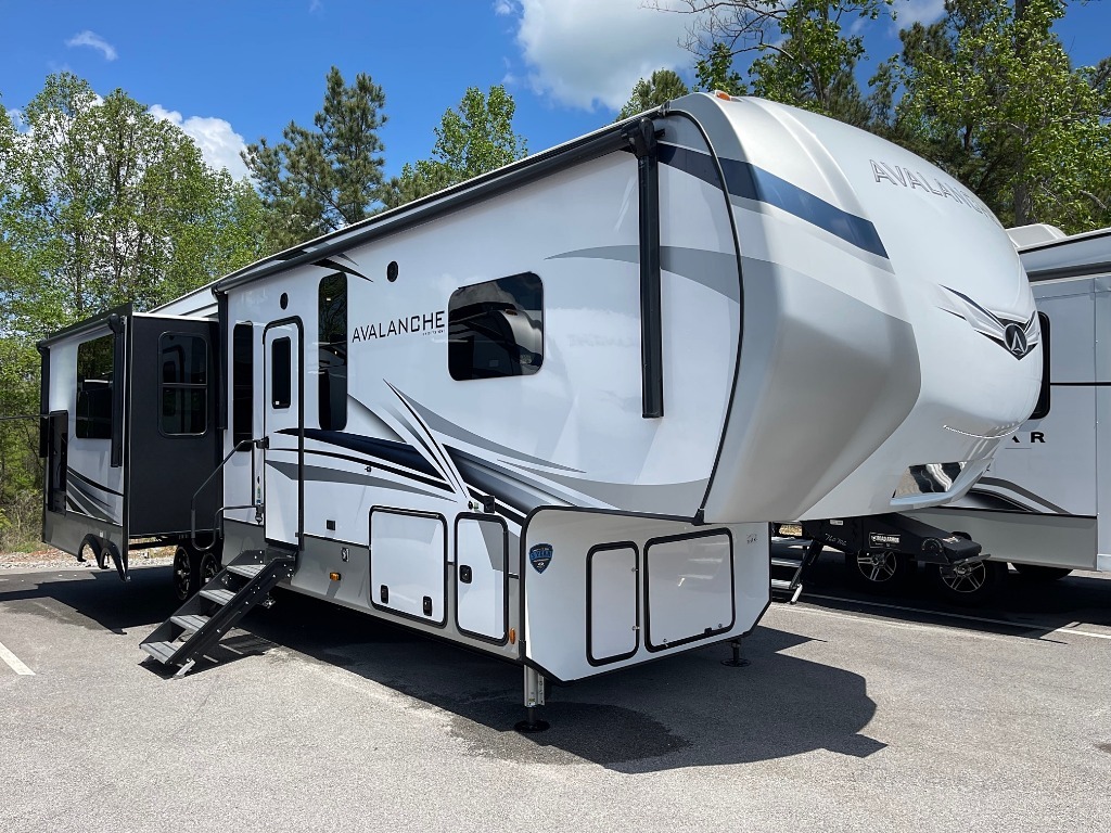 2023 Keystone Rv Avalanche 338GK in huntsville AL