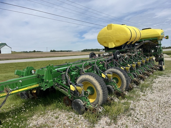 2010 John Deere 1770NT CCS in Lancaster, OH
