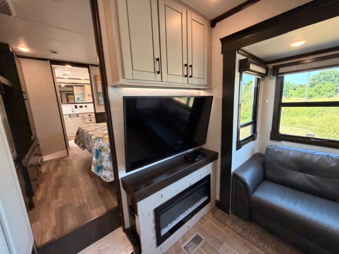A photo of this 2020 Redwood Rv Redwood 3981FK