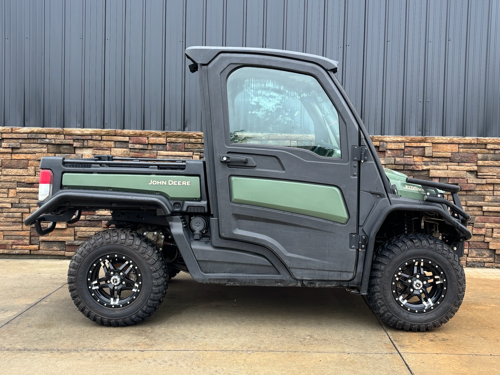 2022 John Deere XUV865R BASE in columbia MO