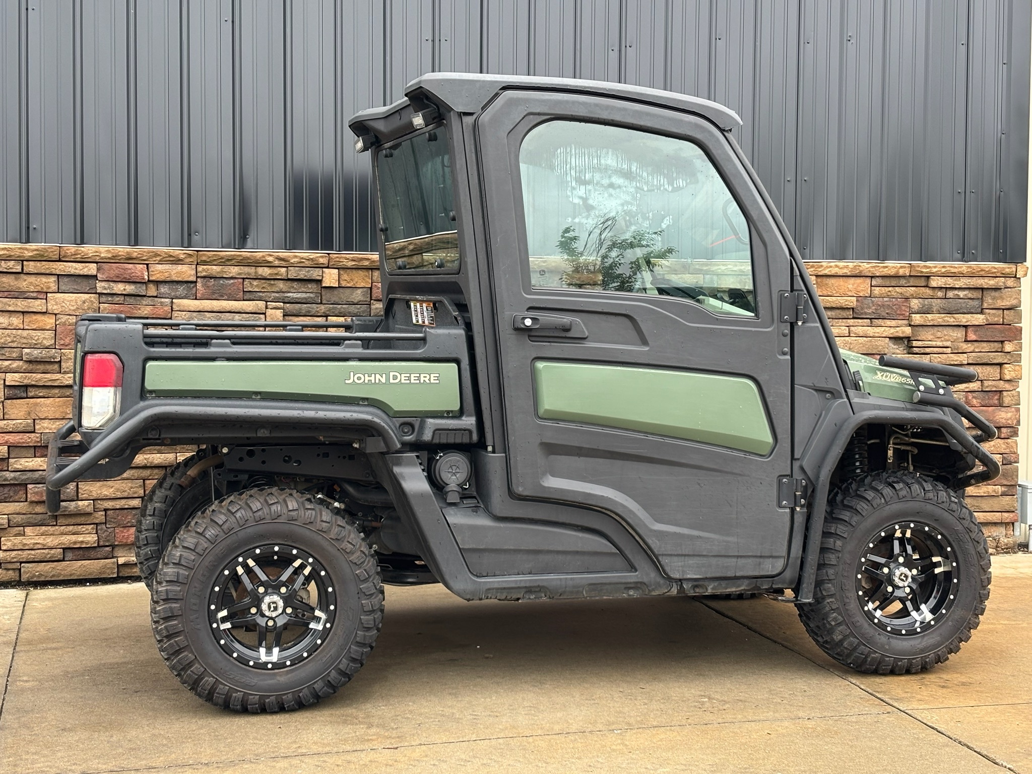 2022 John Deere XUV865R BASE in columbia MO