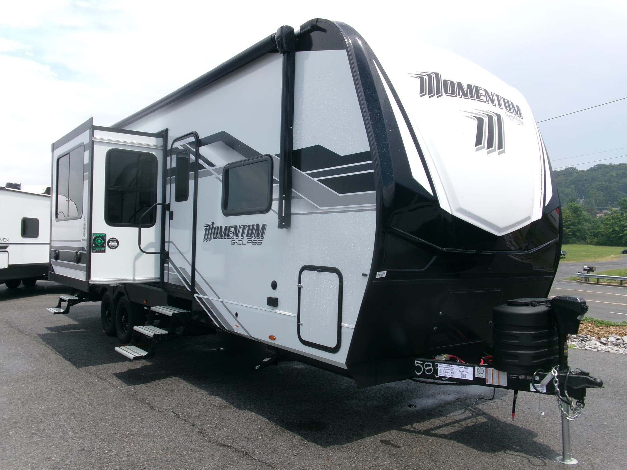 2027 Grand Design Momentum G-Class 29GS in duncansville PA