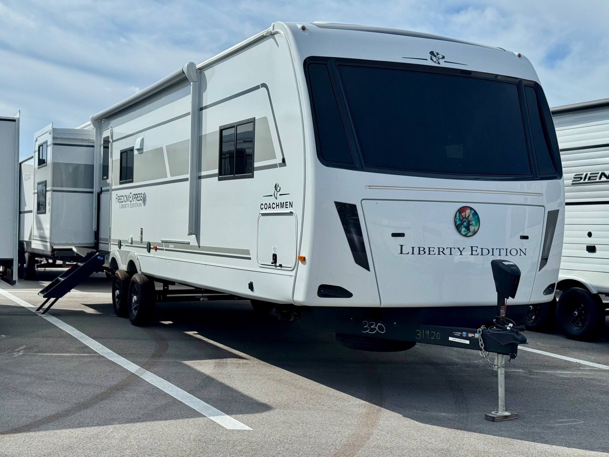 2026 Coachmen Freedom Express Liberty Edition 330BHJJ in fort myers FL