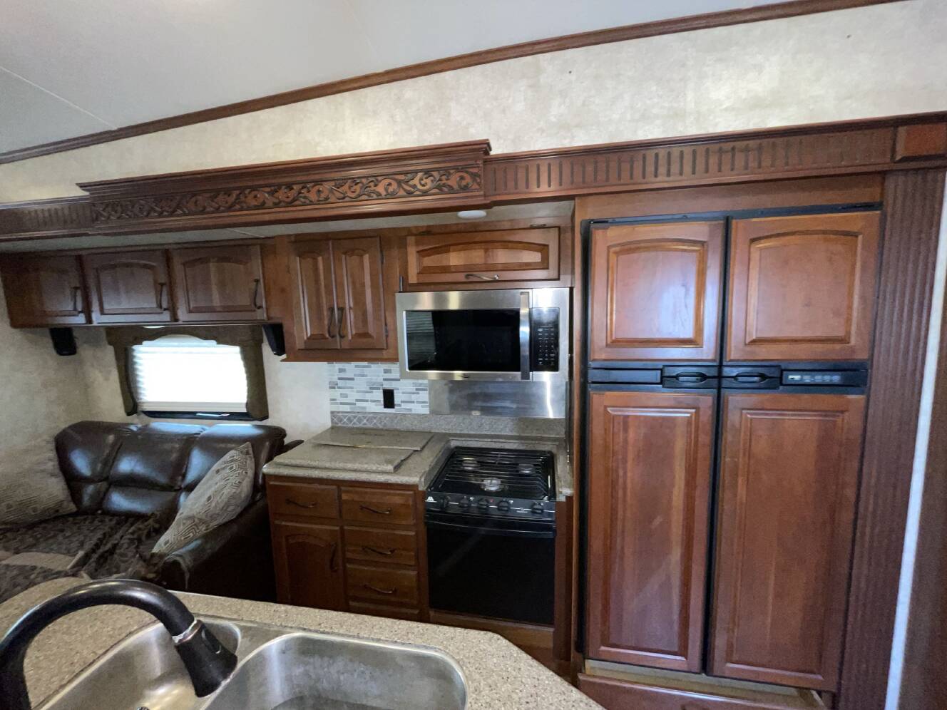 A photo of this 2014 Keystone MONTANA 3725RL