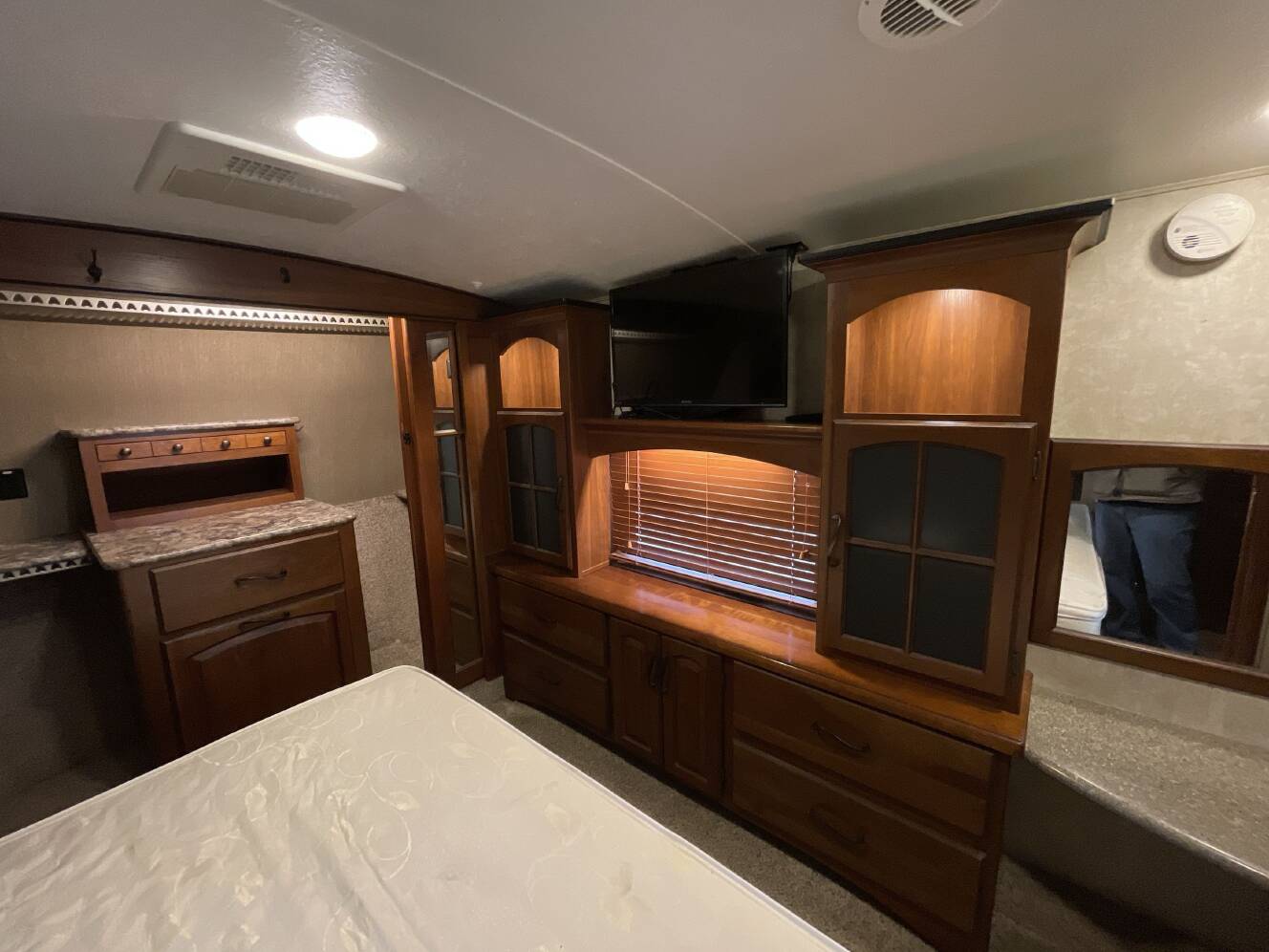 A photo of this 2014 Keystone MONTANA 3725RL
