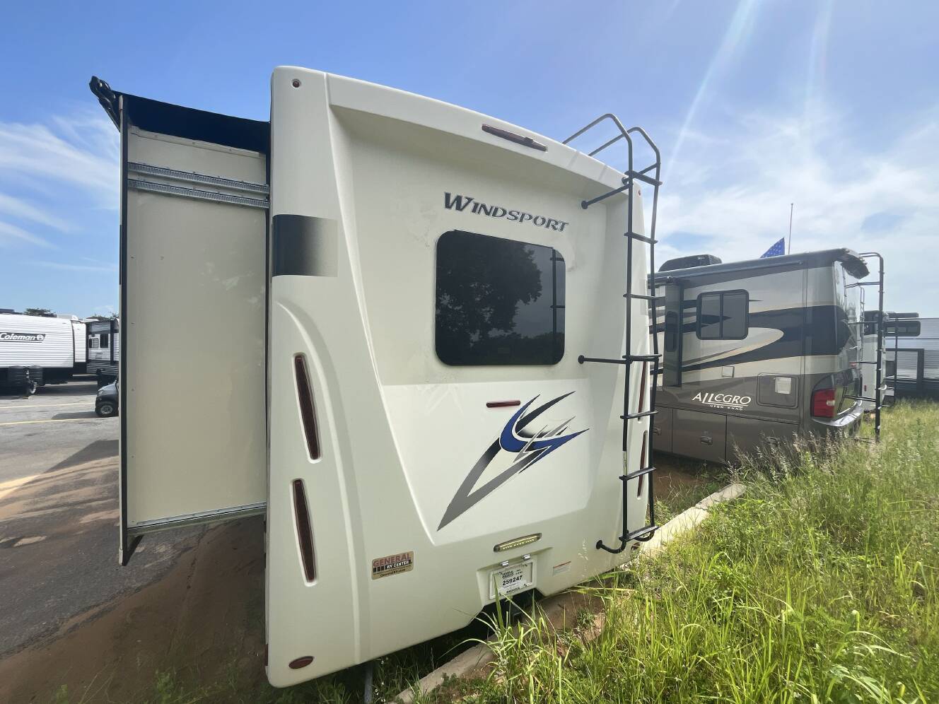 A photo of this 2022 Thor WINDSPORT 34J