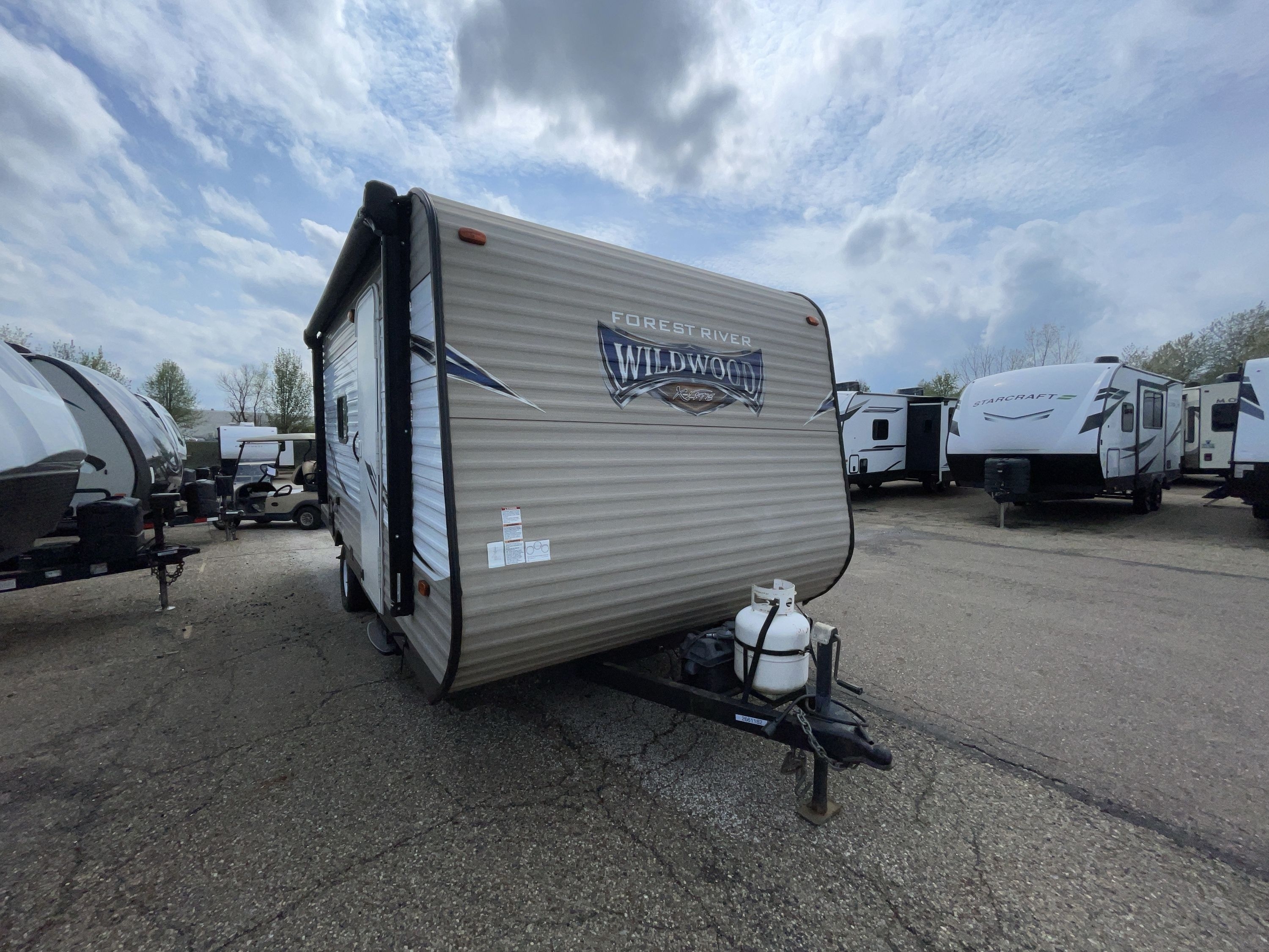 2017 Forest River WILDWOOD X-LITE 195BH in akron OH