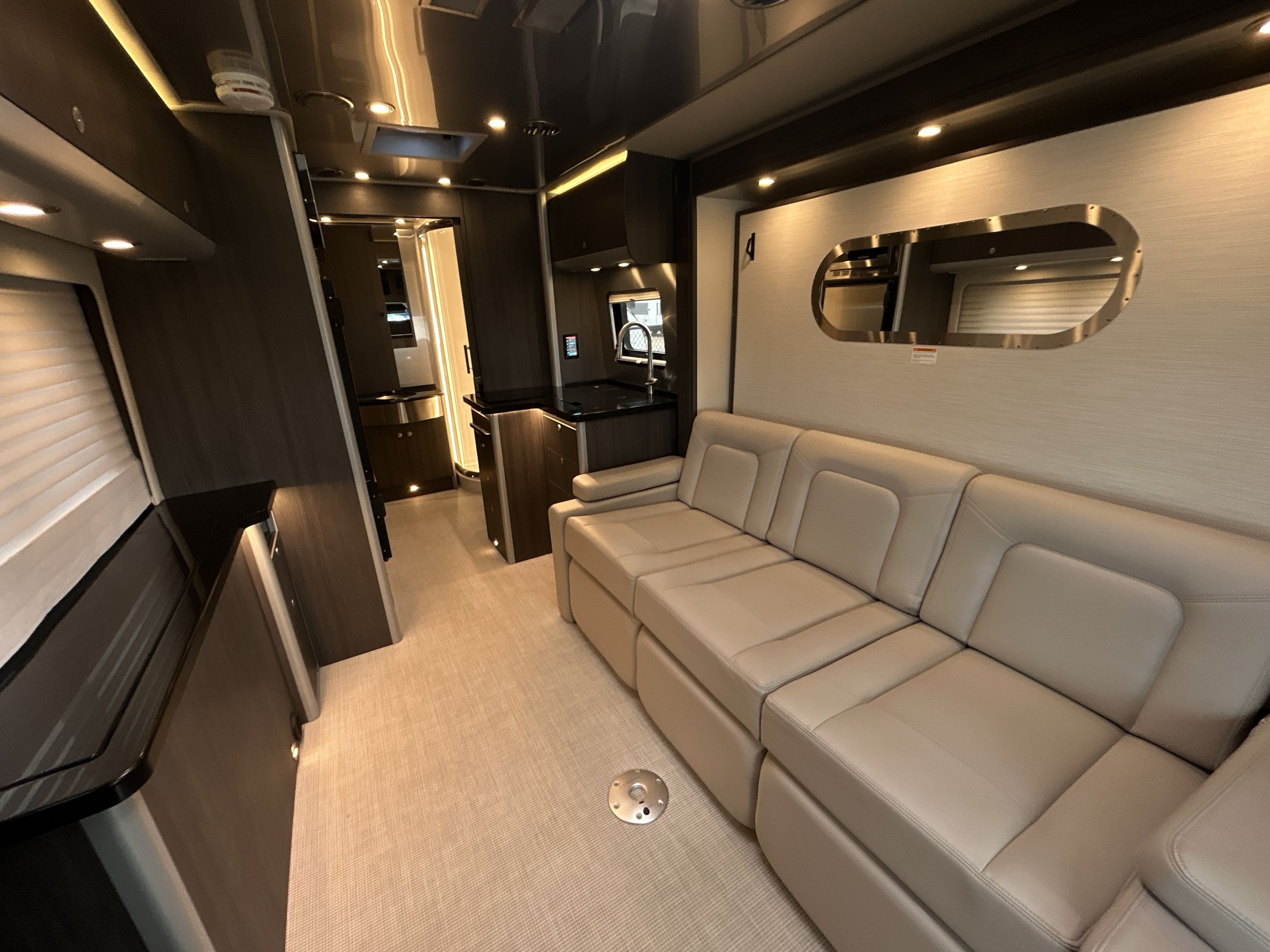 2025 Airstream ATLAS MURPHY SUITE in lewisville TX