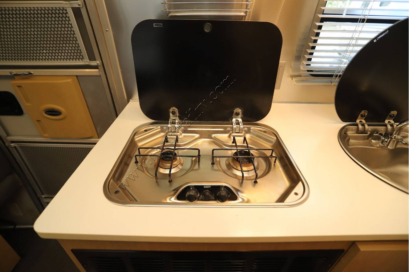 A photo of this 2009 Airstream Sport 17FD