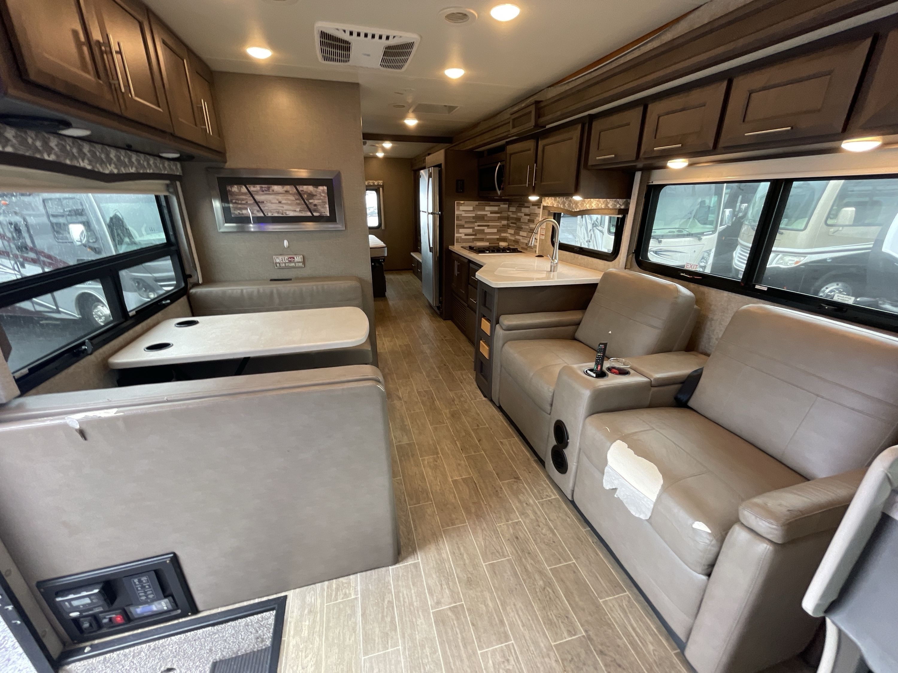 2022 Thor OMNI SV34 in pinellas park FL